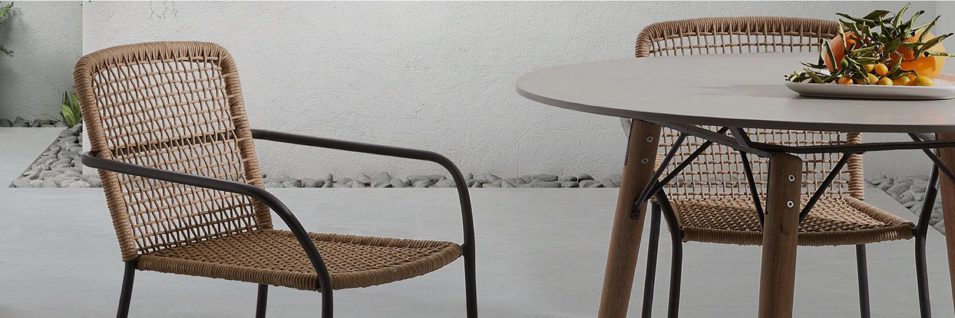 1900x633.jpg